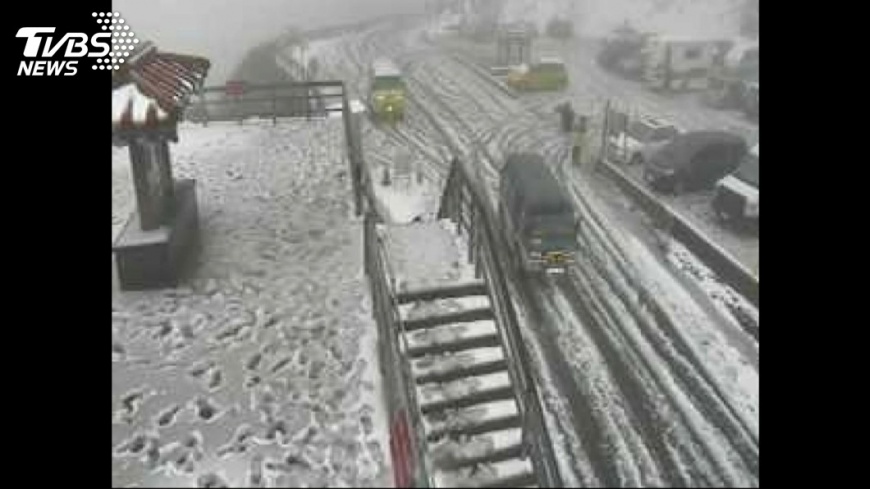 合歡山下雪!昆陽-大禹嶺 路結冰須掛雪鍊