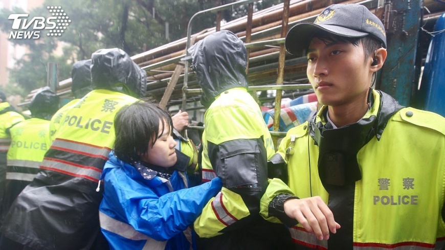 網傳管制區限縮採訪權? 警澄清「絕無此事」