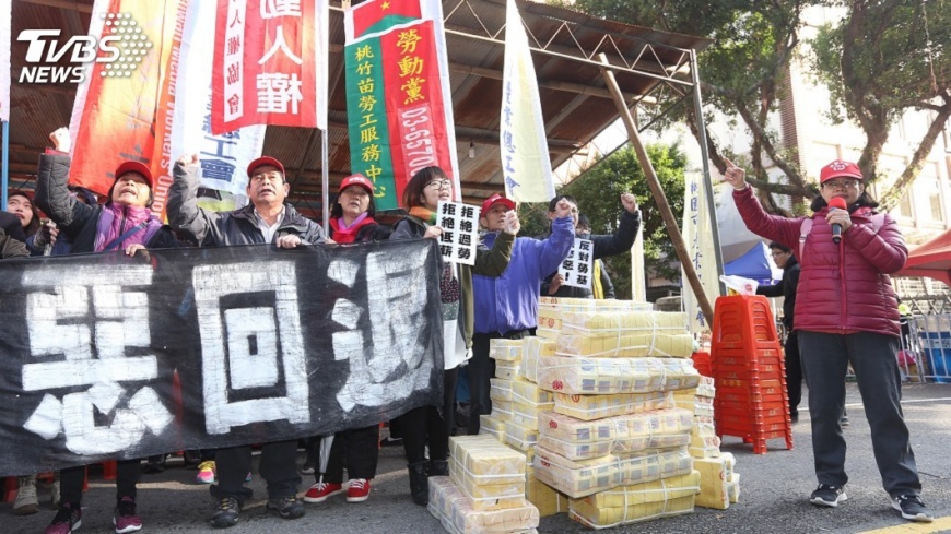 立院修正勞基法　行政院：護勞工決心不變