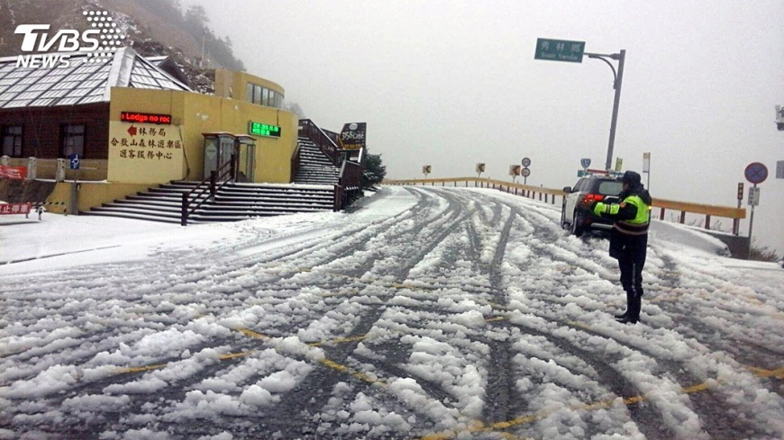 上合歡山遇狀況　「全國最高」雪季醫療隊服務