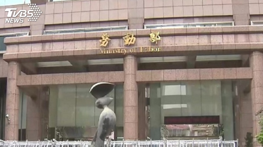 快訊／邀「大型量販業」喝咖啡　勞動部溝通新法