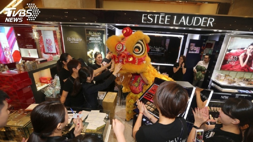 國產化妝品搶攻國際 106年出口創新高