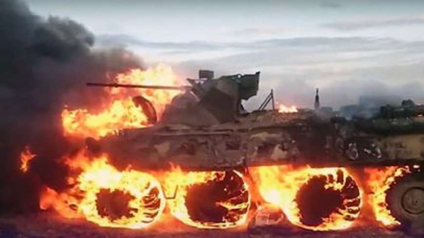 超級天兵!俄士兵生火熱飯 燒毀千萬裝甲車