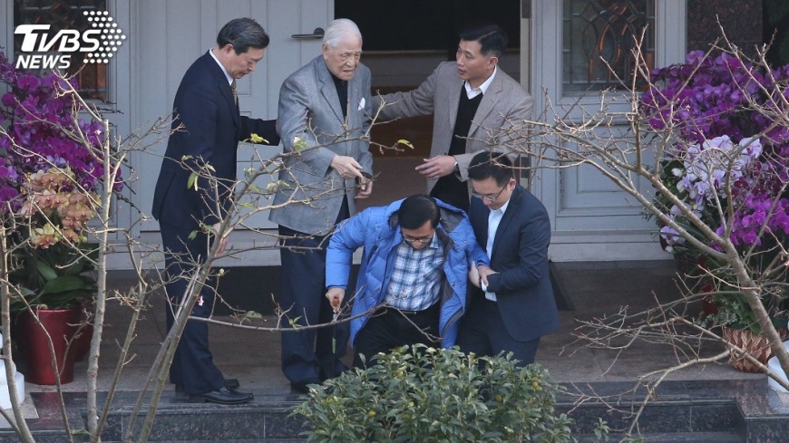 扁向李登輝祝壽 中監將評估是否違規