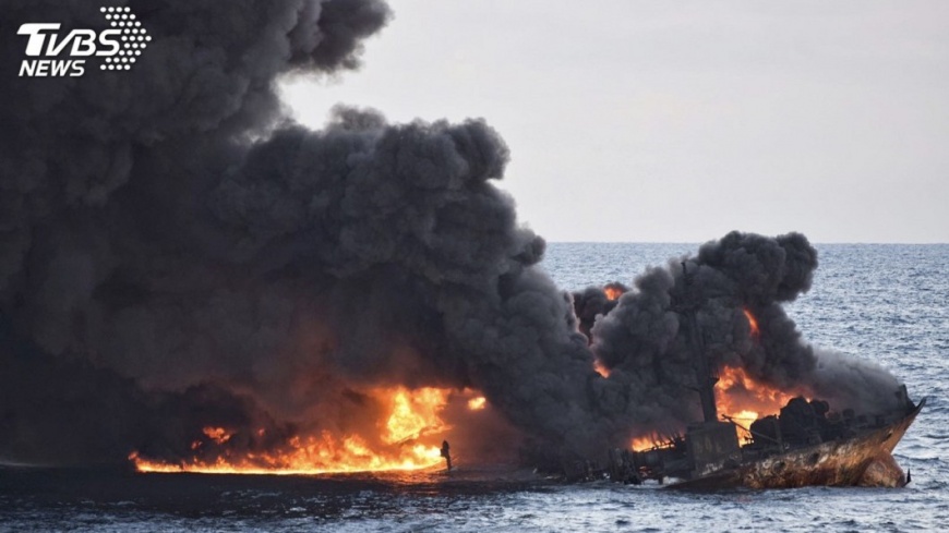 伊朗油輪連燒9天 爆燃沉沒危及漁場