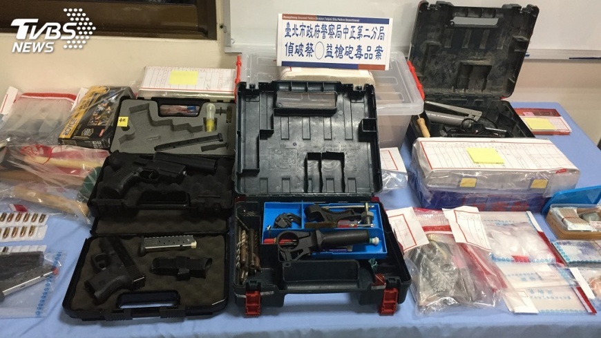掛羊頭賣狗肉 開發公司暗藏軍火庫被逮