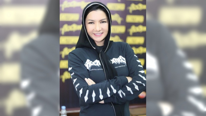 印尼美女縣長涉貪 買名牌包洗錢遭逮