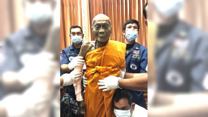 泰國92歲高僧圓寂　金身不壞、臉帶微笑