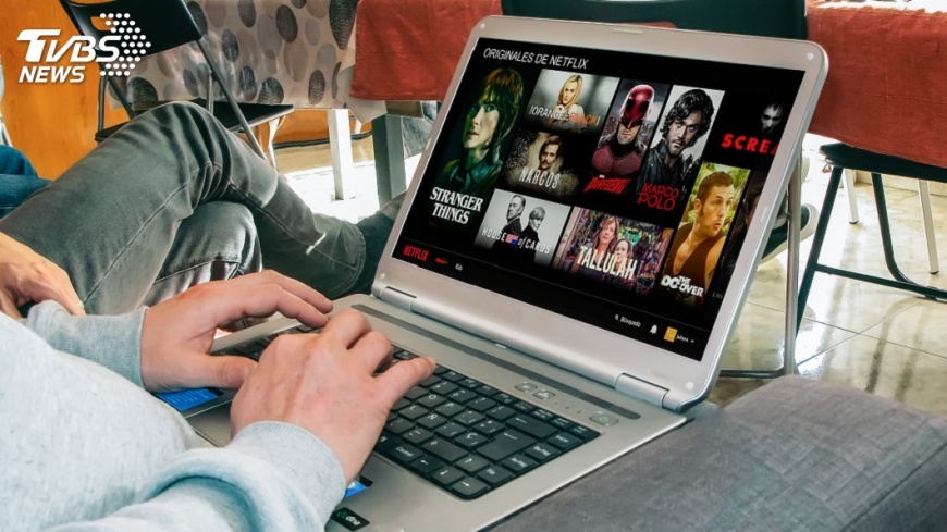 Netflix勁揚 標普和那斯達克收漲