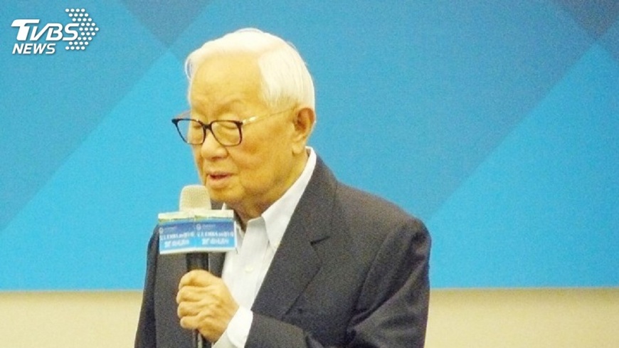 曾繁城獲清大名譽博士 張忠謀讚「最佳戰友」