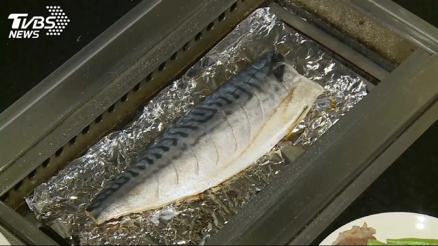 食材烤焦後所含之多環芳香族碳氫化合物含量顯著增加。(圖/TVBS)