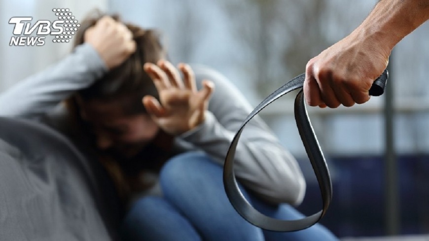 老婆不洗碗！人夫用鐵棍暴揍　他自首嗆：她需再教育