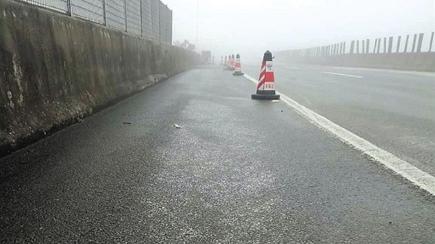 廣州春運遇結冰　部分長途車停開