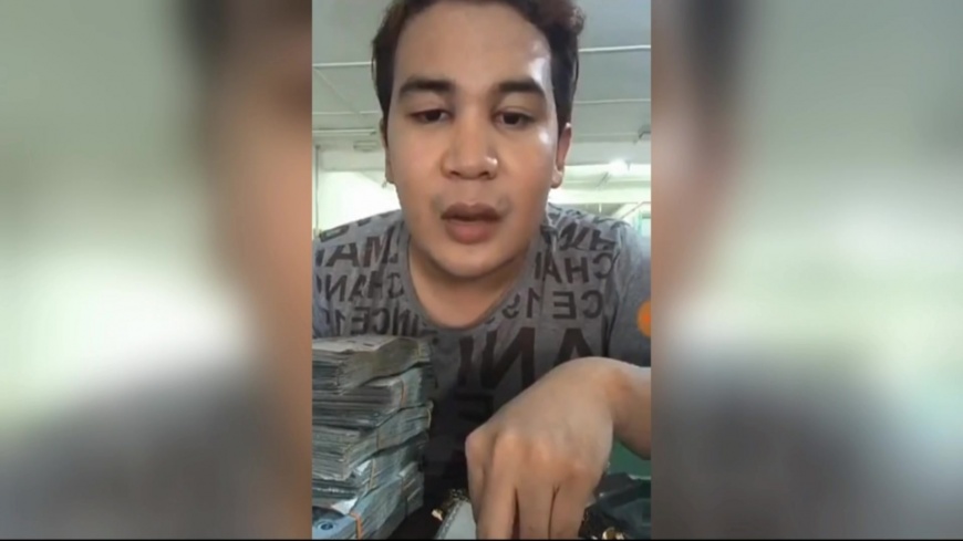 直播拿鈔票金鍊炫富 大馬網紅遭打劫槍擊