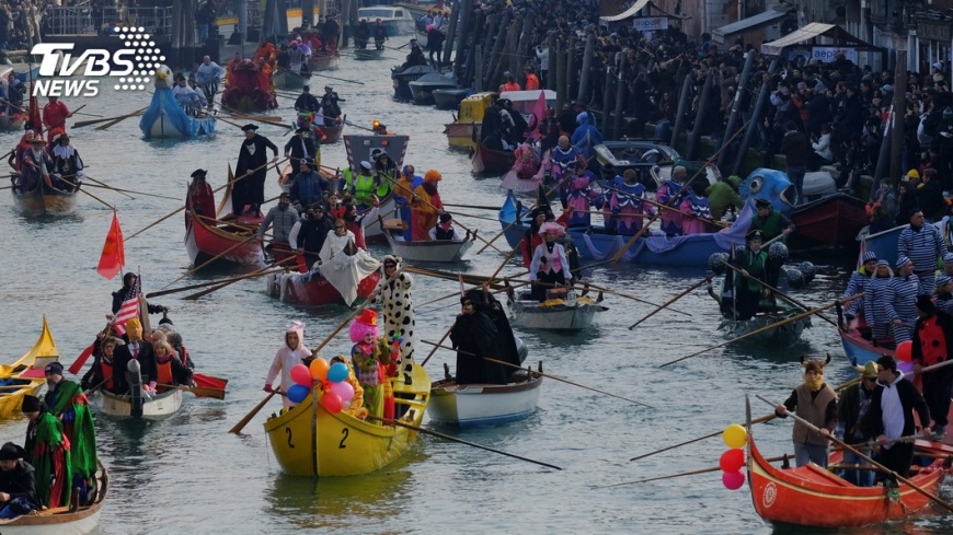 馬戲團概念 威尼斯嘉年華夜晚炫揭幕