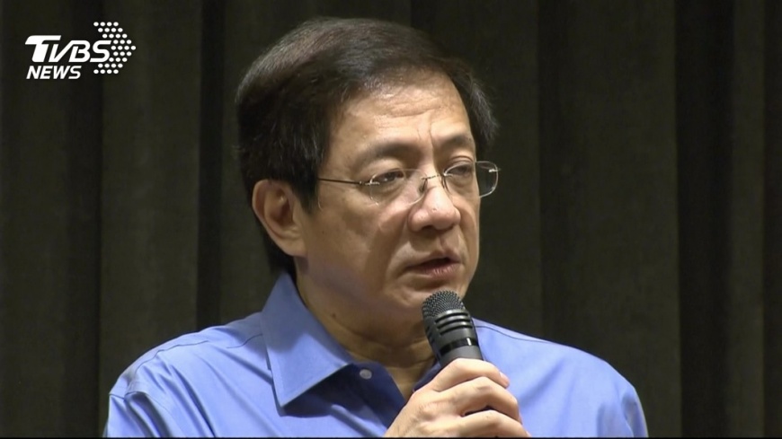 管當台大校長「毫無疑義」 挺反兩派論戰