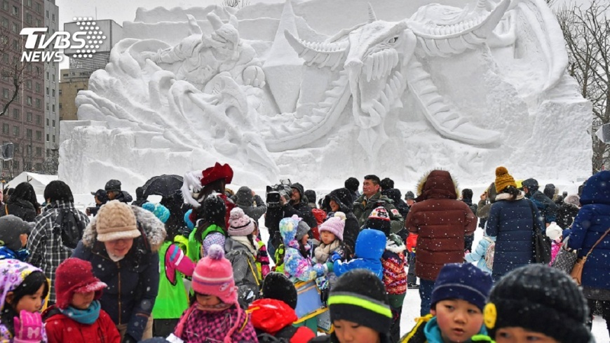 日本札幌雪祭開幕 舊台中車站化身冰雕