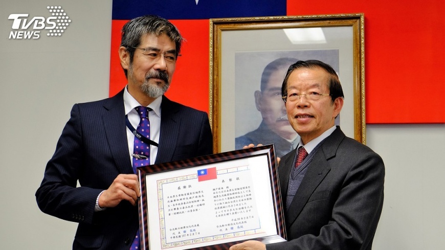 日官員打擊台日毒品犯罪　謝長廷頒感謝狀
