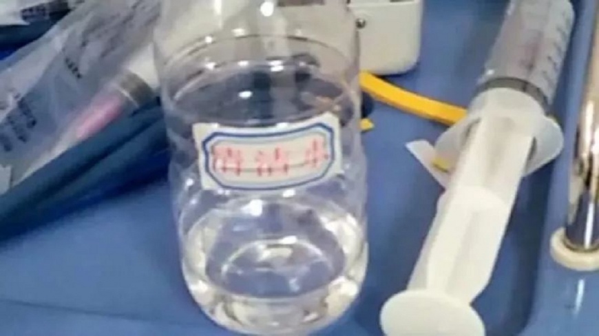 清潔劑誤認是礦泉水 1歲童喝下身亡