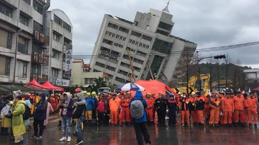 搜救停工淋雨等部長？　這句「還清白」被推爆