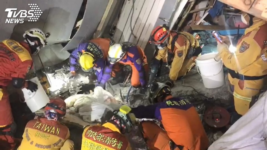 雲翠加籍夫婦相擁環抱罹難 花蓮地震12死
