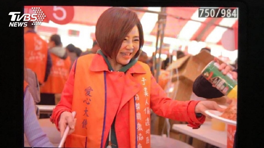 于美人送愛到雲林 助2500名弱勢歡樂過狗年