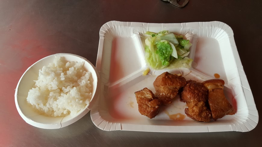 高雄自助餐結帳要「天價」 網驚:來自墾丁?