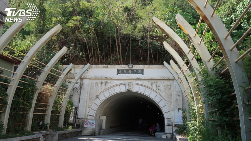 西子灣隧道穿越時空　劇場揭神秘面紗