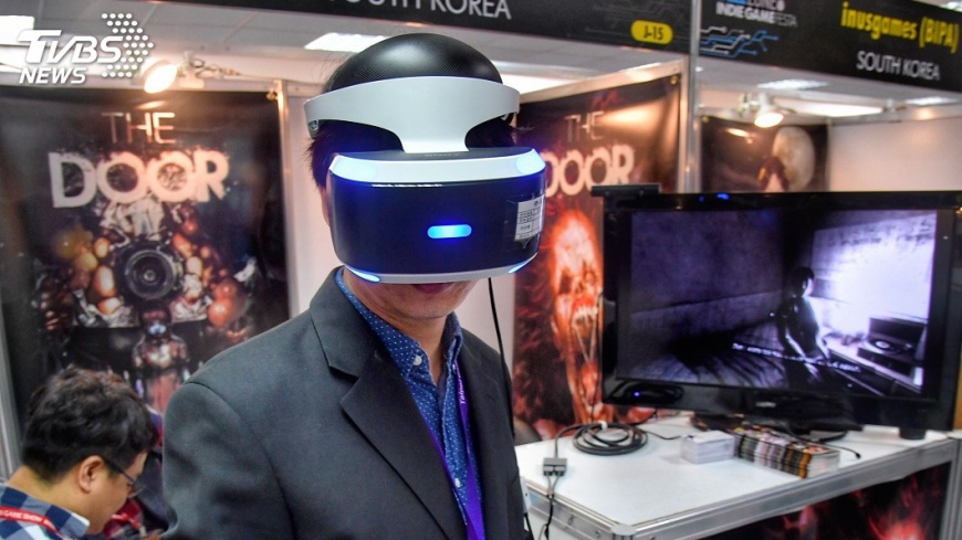 宏達電高層再出走 靠VR、5G搏翻身