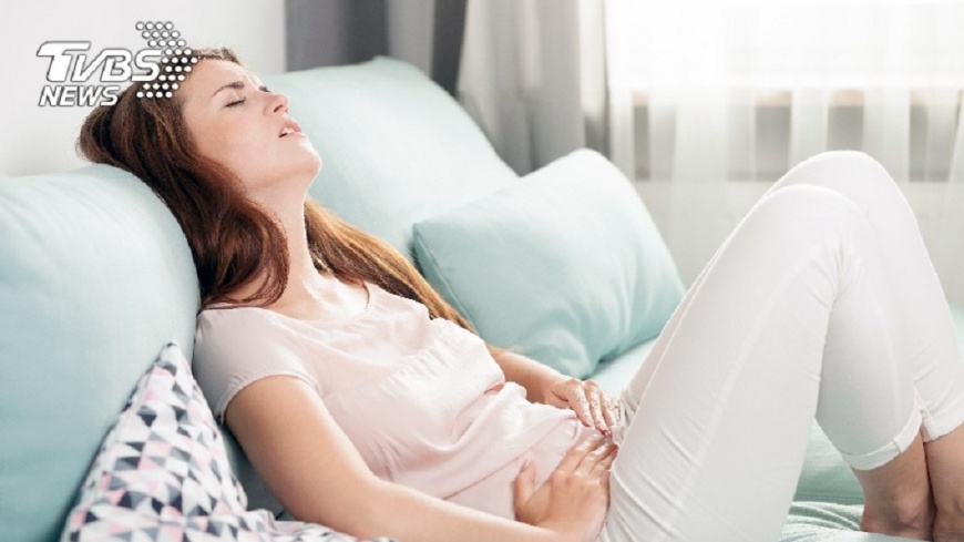 男友嫌生理期脹奶「好噁心」　她氣哭嗆：找停經的...