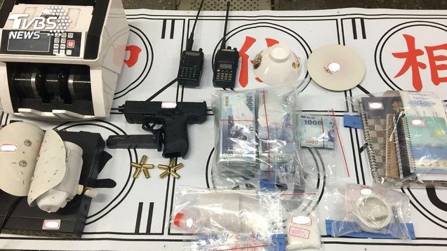 春節試手氣玩鏈豆仔 斗六警破槍毒逮賭客