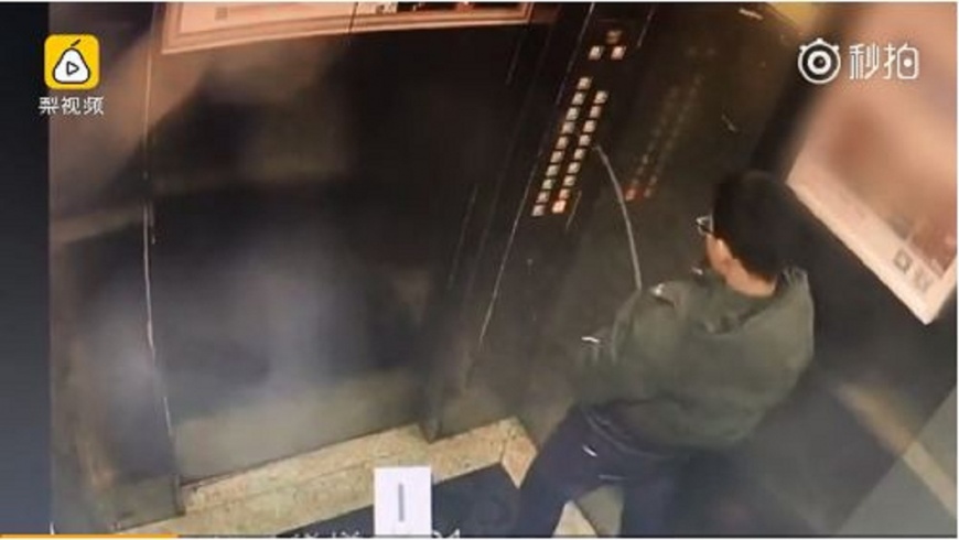 小屁孩耍白爛…電梯內撒尿噴按鈕害短路　受困嚇到腿軟