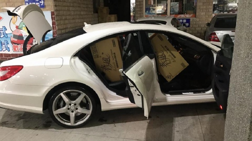 衛生紙喊漲!他開百萬賓士車囤貨 網驚:有錢不是沒道理
