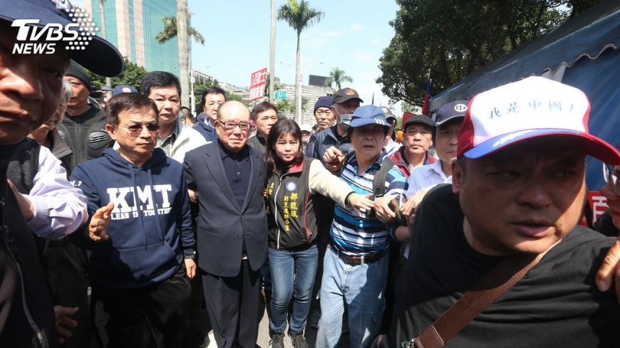 反軍人年改 郝柏村:非為個人退休金