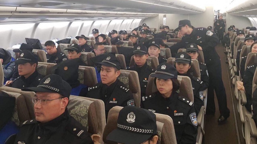 百餘陸警馬尼拉押解陸籍詐嫌 陣仗浩大