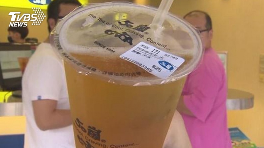 料不夠賣店員主動幫分裝　結帳驚覺真相讓他哭了