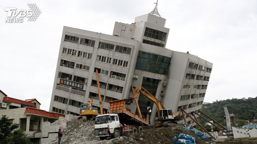 建商黑心偷工減料 雲翠大樓坍塌害14命