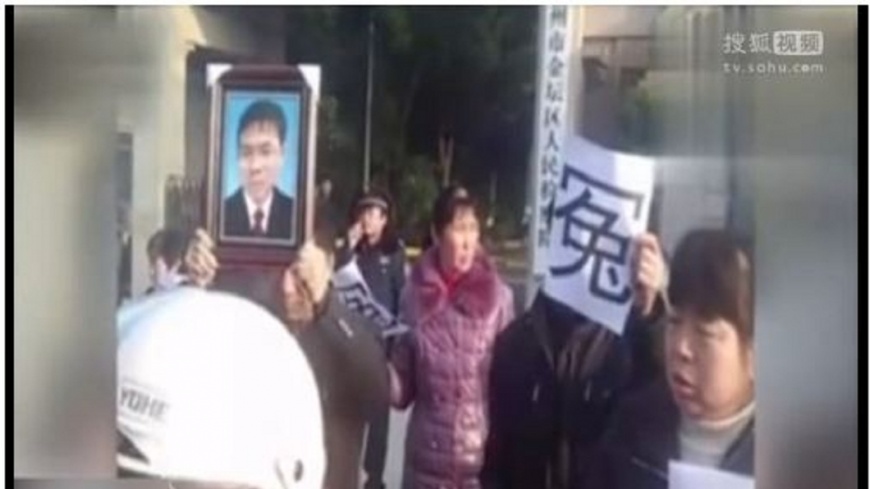 你信嗎?男身中30刀氣管遭割斷亡 警判定自殺