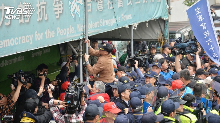 軍人年改 林萬億:已密集跟各團體溝通過