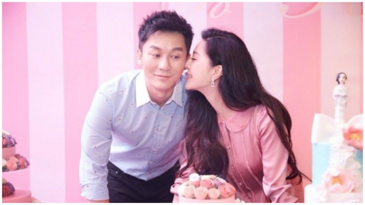 李晨在去年范冰冰生日時求婚成功