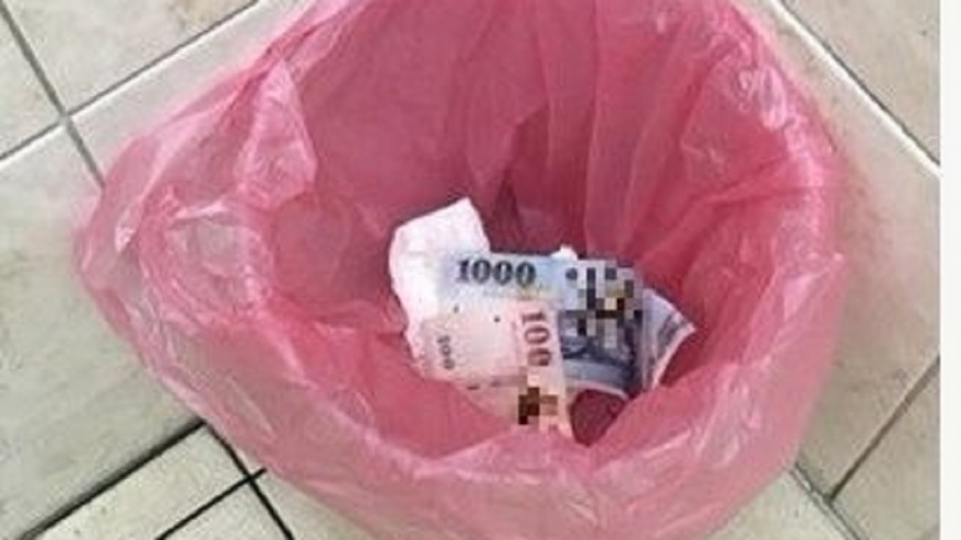 好凱!豪花「1100元」擦屁屁 網暴動想撿