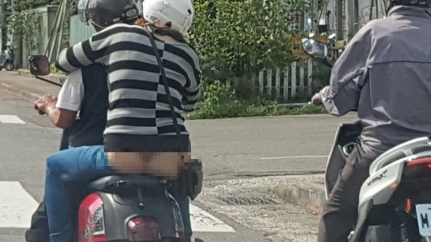 褲子穿好啦…運匠開車驚見前方女乘客大露「股溝」