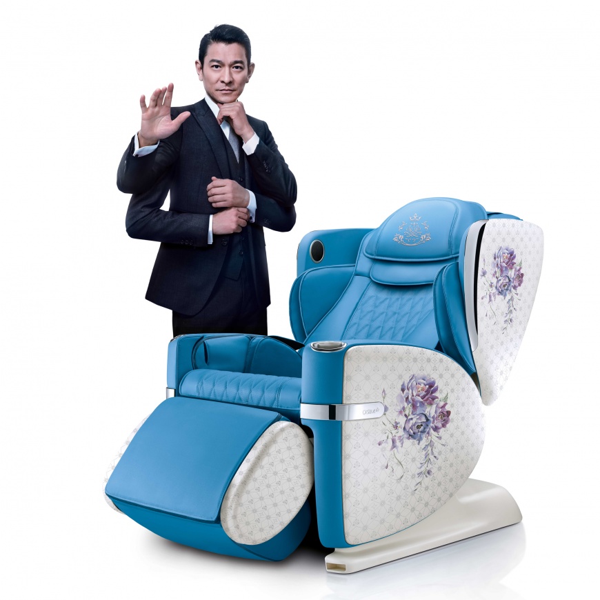 首座「4手按摩」按摩椅 OSIM 4手天王技冠4方