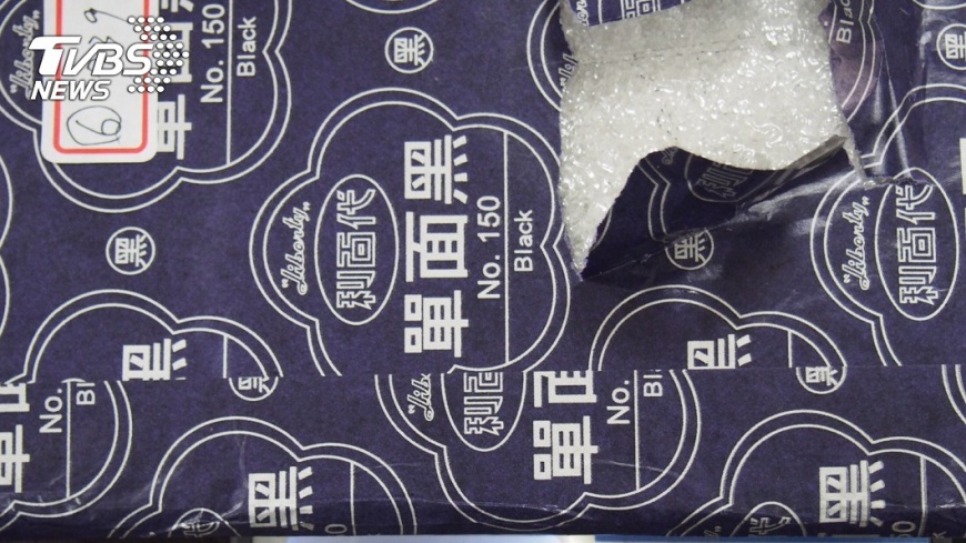 藏不住!複寫紙包安毒闖關 X光機照現形