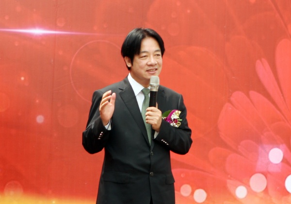 賴清德：可以承擔所有攻擊  一定走完初選程序