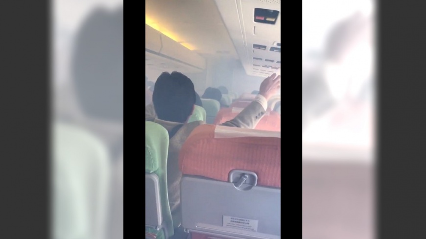 旅客驚魂!遠航飛新潟航班 降落機艙突竄煙