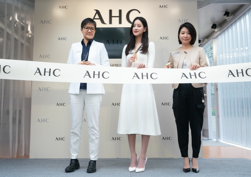 首款醫美防曬棒完美上市 持久防曬X清爽抗汗