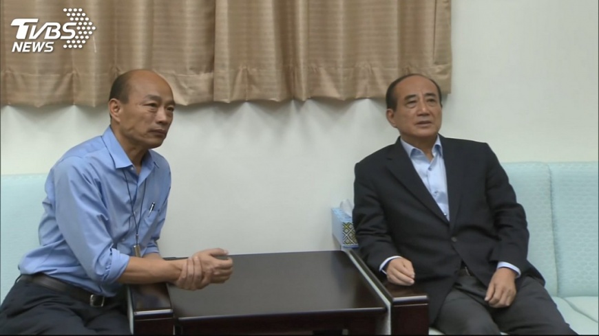 韓國瑜突襲立法院拜會王金平，十分鐘結束。