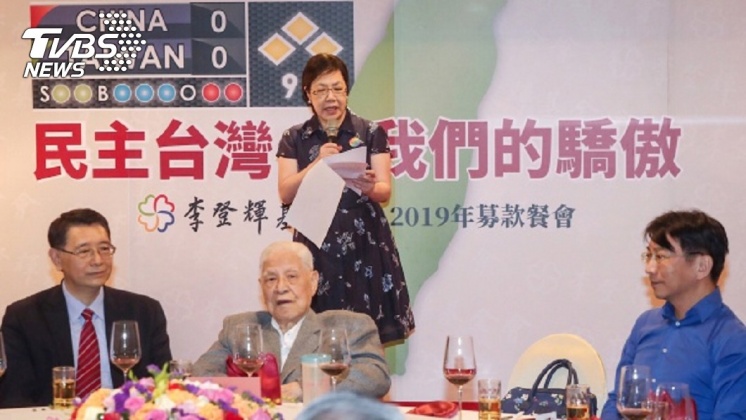 去年跌倒首露面　李登輝：唯一支持蔡總統