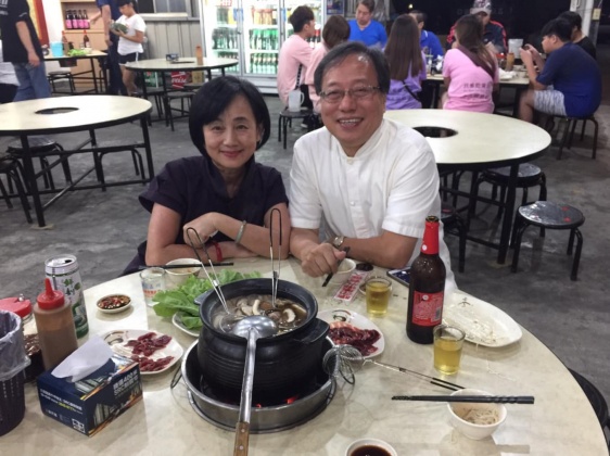 怨年改後只能吃庶民小吃薑母鴨 李來希押10桌賭韓當選